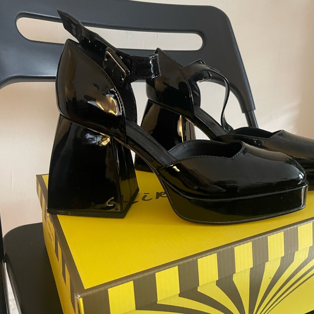Circus by Sam Edelman Karlie Platforms - NBW Sz8